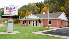 Image of brick bank building in Gays Mills