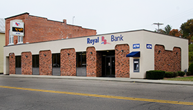 Image of brick bank building in La Valle